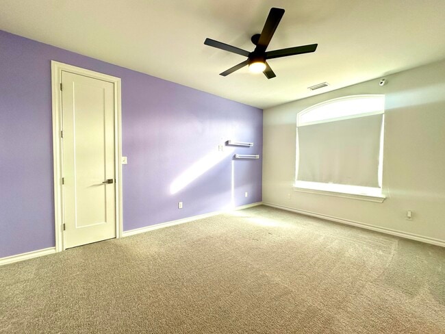 Building Photo - 3924 128th St