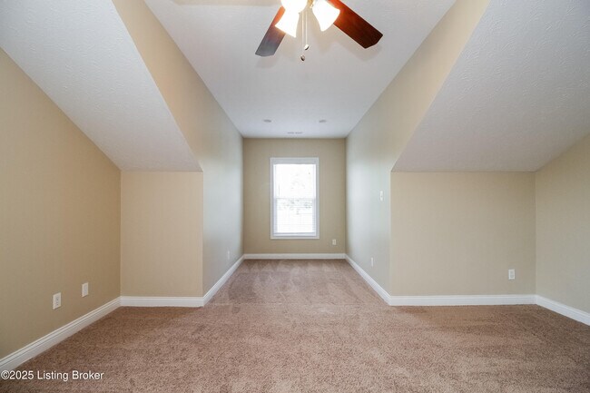 Building Photo - 303 New Christman Ln