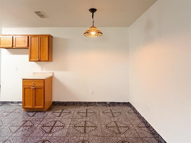 Building Photo - 1202 Spell Ave