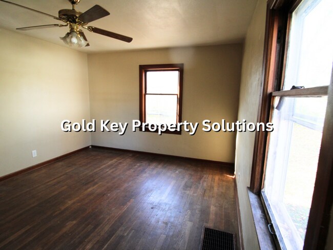 Building Photo - Limestone 2 BR 1 BA House with Basement an...