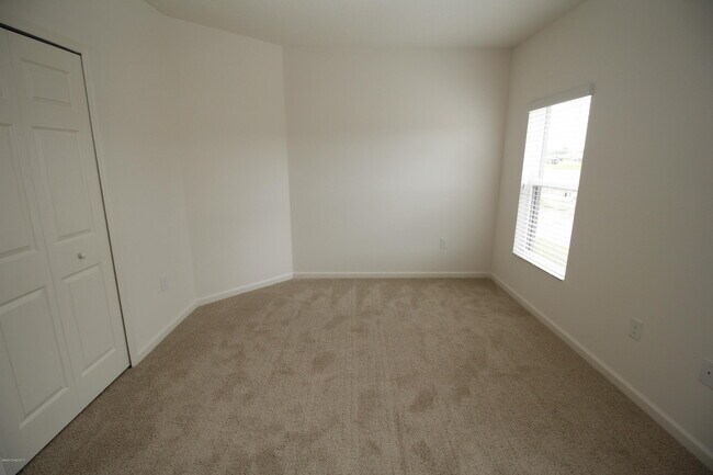 Building Photo - 561 Dillard Dr SE