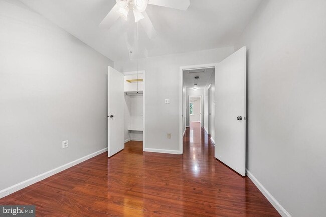 Building Photo - 222 Apple Blossom Ct