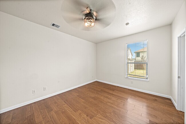 Building Photo - 15623 Harris Canyon Ln
