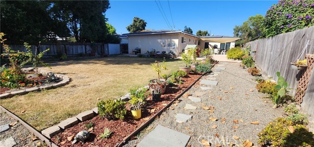 Building Photo - 532 Arroyo Ave