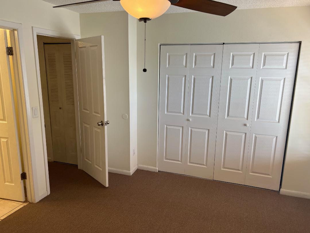 Building Photo - 12325 Villager Ct