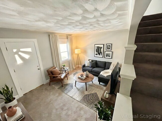 Building Photo - 3bed/1bath Townhouse in Clairton