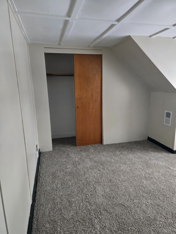 Building Photo - 1023 Rumsey Ave