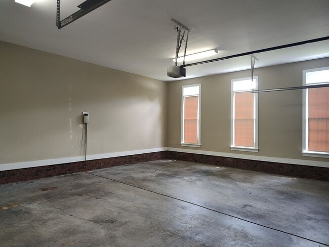 Building Photo - Georgeous home located in the  Shannamara Golf Club Community in Matthews!