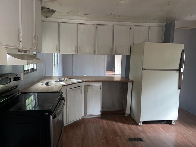 Building Photo - Mobile Home in Dalton Estates