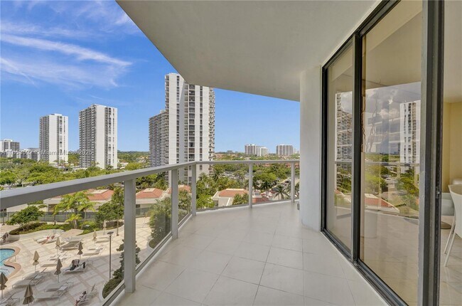 Building Photo - 20281 E Country Club Dr