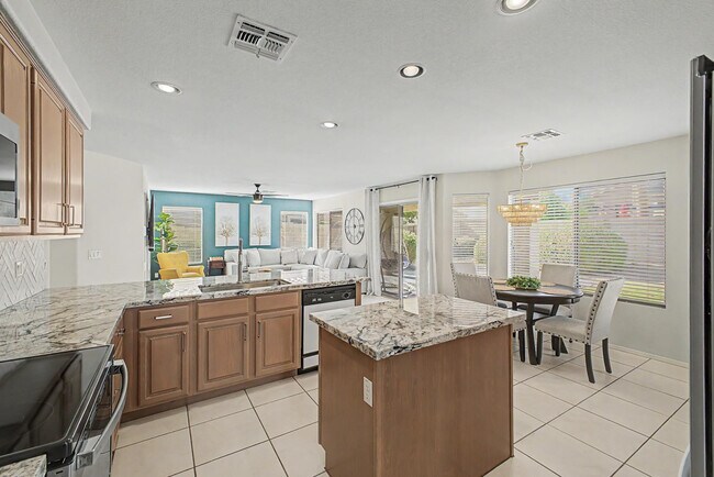 Building Photo - 7464 W Potter Dr