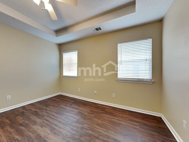 Building Photo - 20 Longleaf Cir