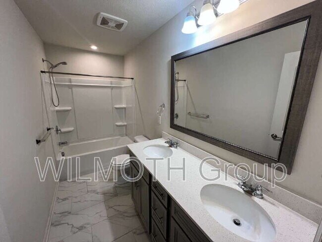 Building Photo - 5374 Noble Crossing Pkwy W