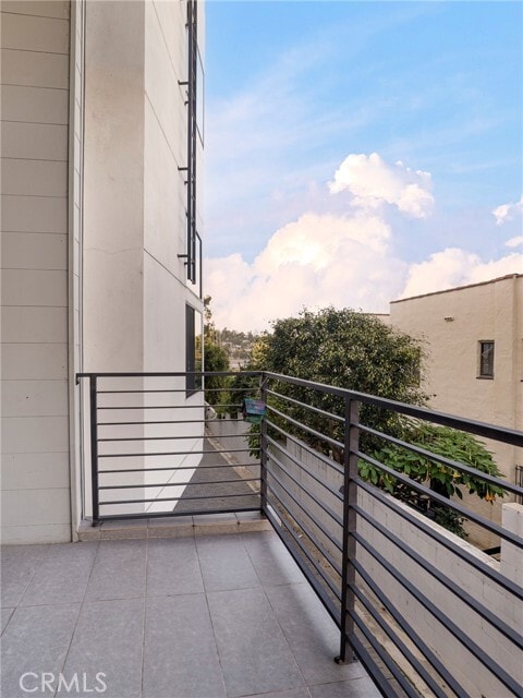 Building Photo - 2400 Glendale Ct