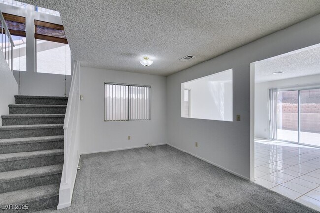 Building Photo - 1101 E Adelman Dr