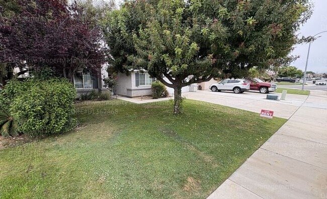 Building Photo - Spacious 4 bedroom 2 bathroom home located in the Ashton Falls community *Move In Special*