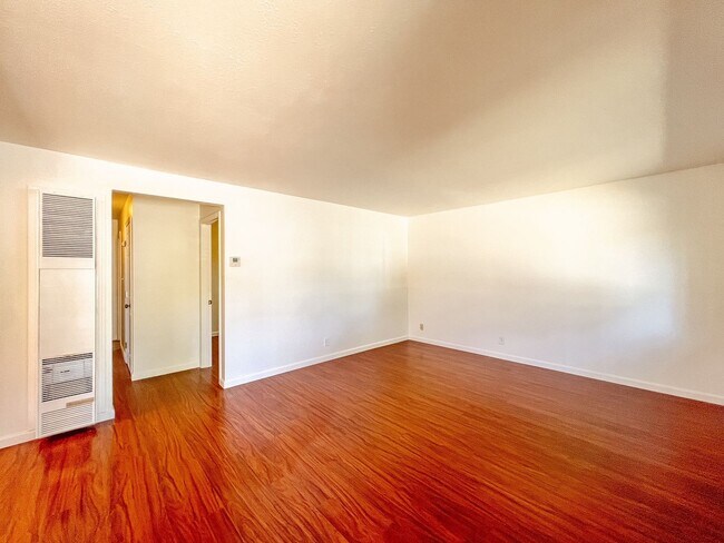Building Photo - Charming 3-Bedroom Home in Napa’s Sought-A...