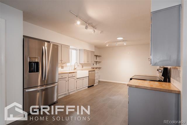 Building Photo - 850 S Harlan St