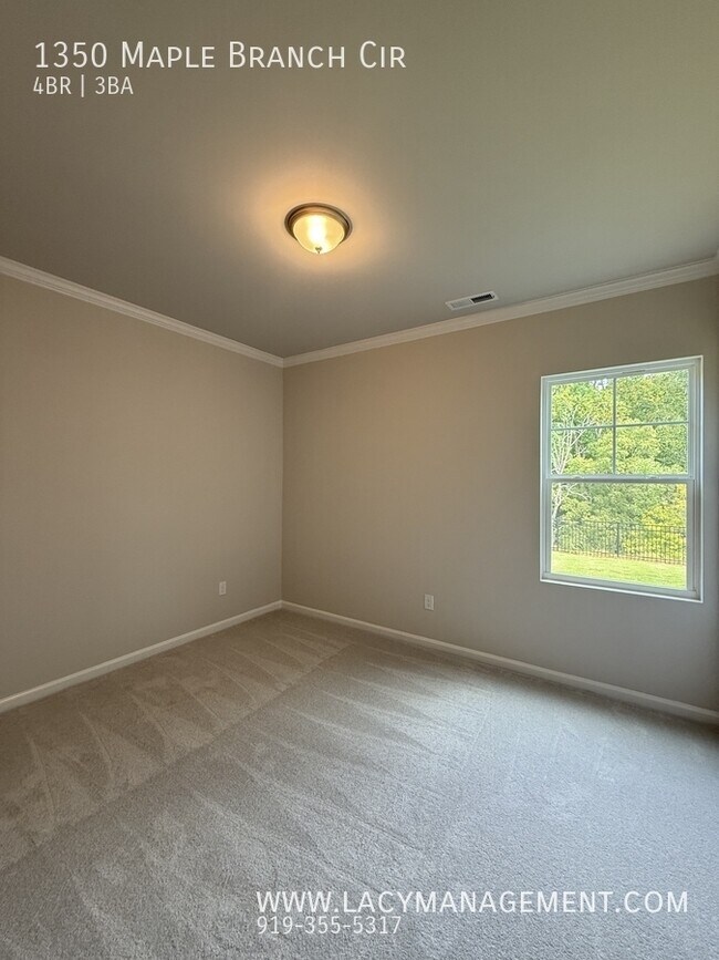 Building Photo - 1350 Maple Br Cir