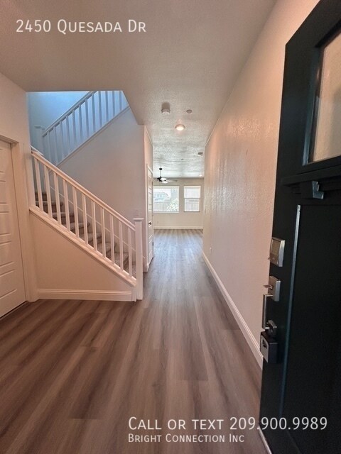 Building Photo - 2450 Quesada Dr