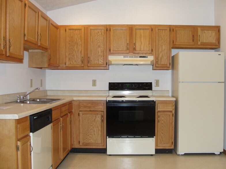 Building Photo - 2720 Fairview Ct