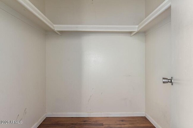 Building Photo - 5995 N 78th St