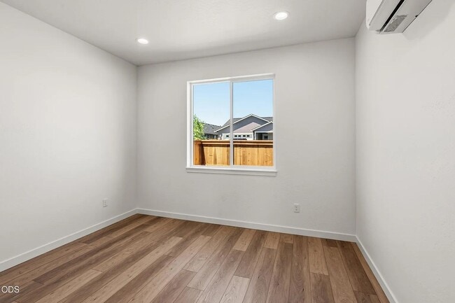 Building Photo - 202 Gangnes Dr