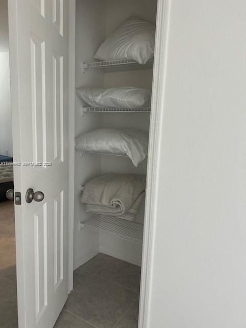 Building Photo - 271 Bottle Brush Dr