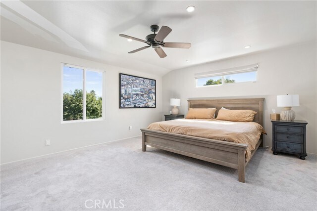 Building Photo - 285 Sierks St