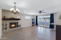 Building Photo - 110 W Del Rio Dr