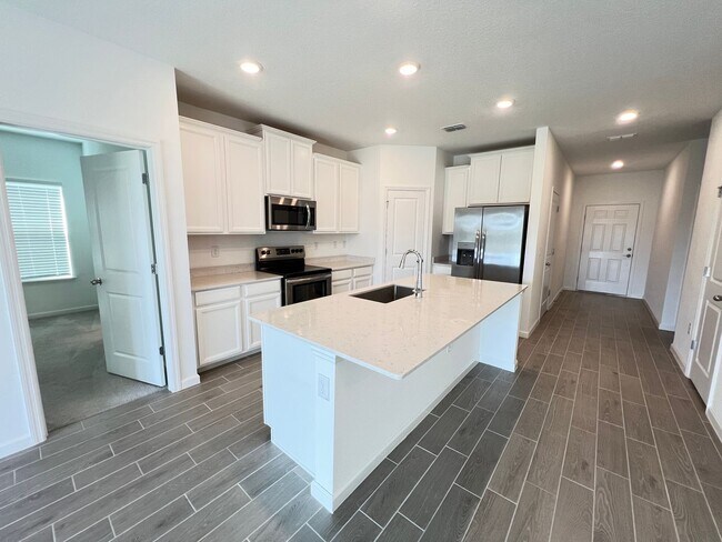 Building Photo - Awesome 3 BD/2BA Home in Beautiful Ocala!!!