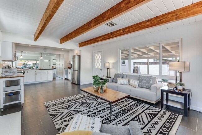 Building Photo - 36182 Magellan Dr
