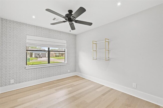Building Photo - 2703 Tannehill Dr