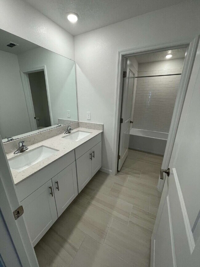 Building Photo - 11592 Radiant Shr Lp