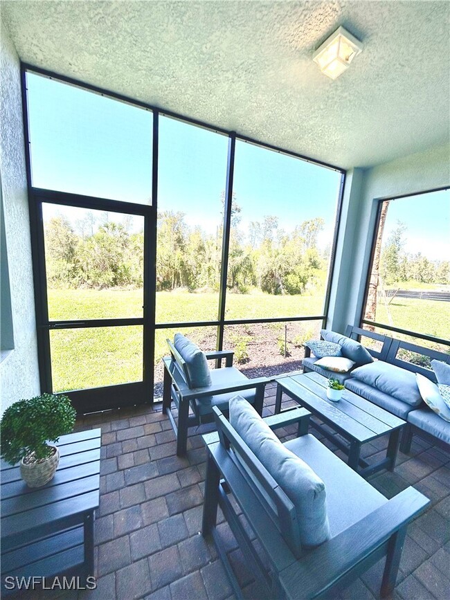 Building Photo - 14211 Heritage Landing Blvd