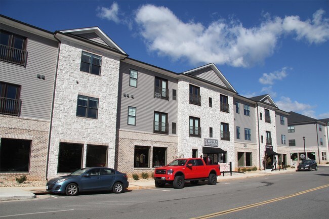 Building Photo - 105 Cornerstone St