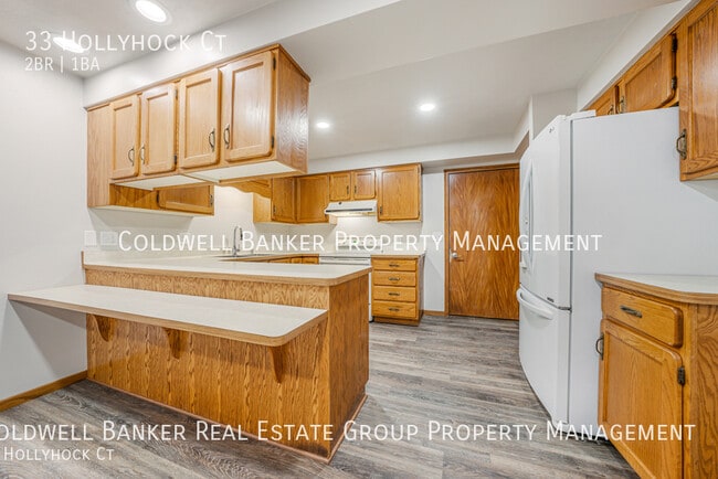 Building Photo - 33 Hollyhock Ct