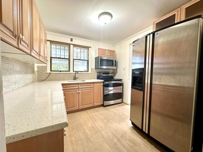 Building Photo - 4743 Purdy Ln