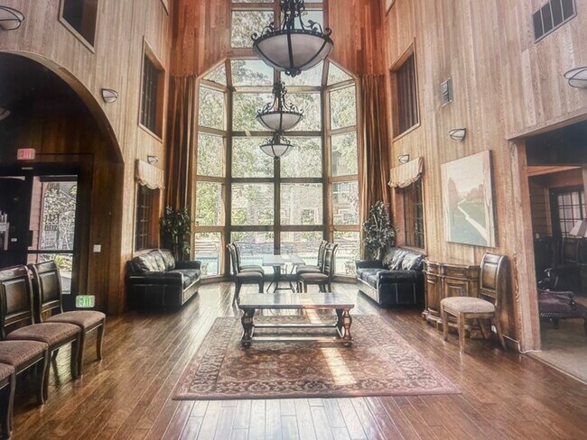 Building Photo - 764 Teatree Ct