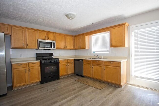 Building Photo - 3292 Shady Valley Ct SW