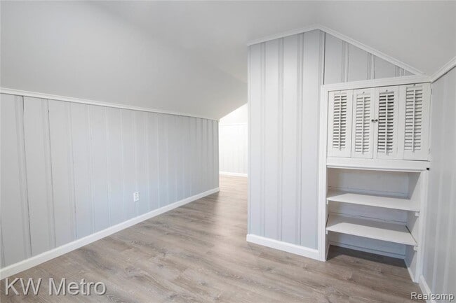 Building Photo - 22101 Ridgeway St