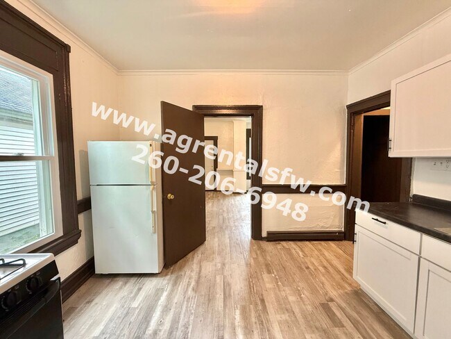 Building Photo - 3 Bedroom House - Section 8 OK!