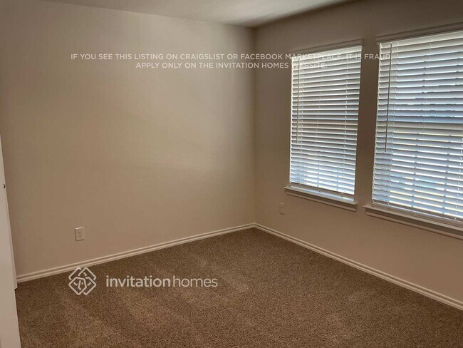 Building Photo - 3909 Amethyst Dr