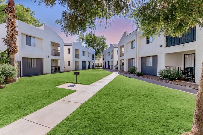 Building Photo - Mission Creek Apartments