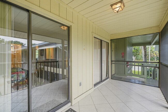 Building Photo - 5501 Rattlesnake Hammock Rd