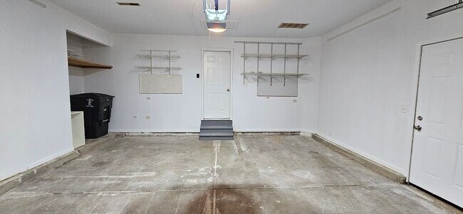 Building Photo - 450 Rosewood Crossing