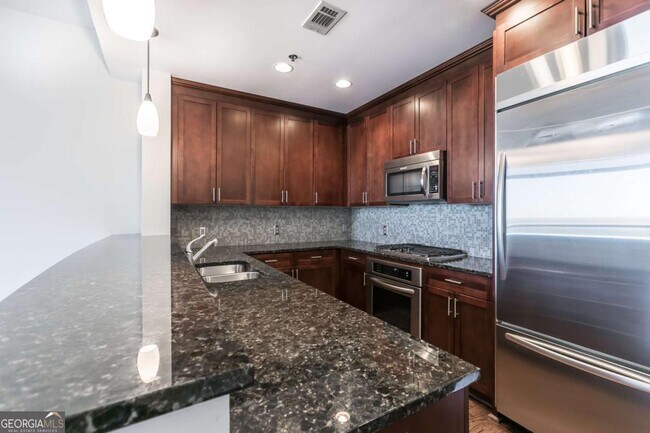 Building Photo - 270 17th St NW