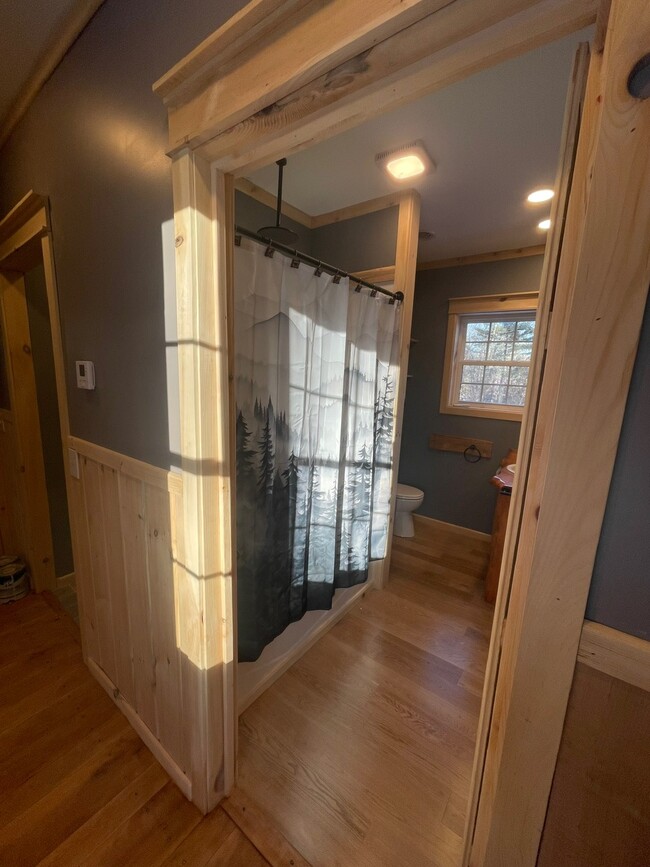 Bathroom - 338 Medway Earlton Rd