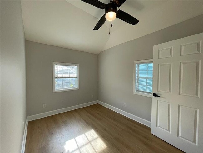 Building Photo - 29 Cornwall St