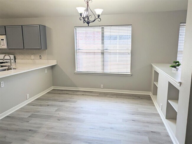 Building Photo - 11906 Sonora Springs Dr